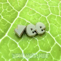 vee in Gold Leaf style - 3D name wallpaper